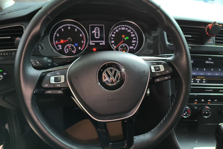 Volkswagen Golf 2018 #15 Volkswagen Golf 2018 car image #15