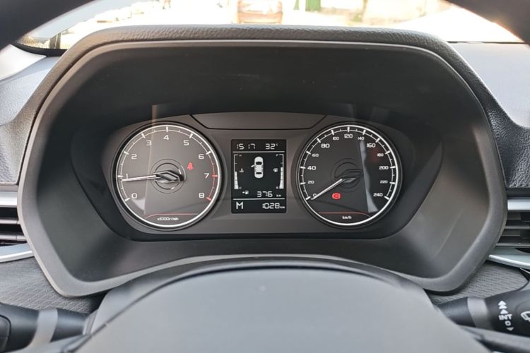 GEELY Emgrand 2026 #15 GEELY Emgrand 2026 car image #15