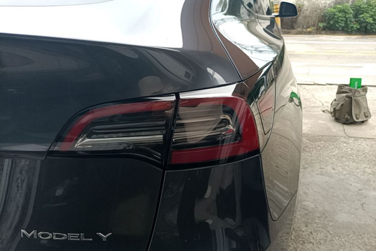 Tesla Model Y 2021 #8 Tesla Model Y 2021 صورة سيارة #8