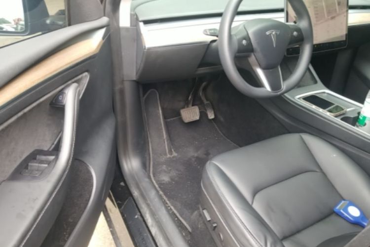 Tesla Model Y 2021 #16 Tesla Model Y 2021 car image #16