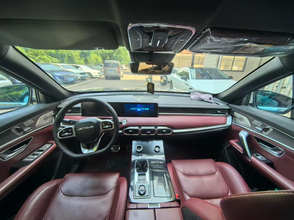 Jetour X70 PLUS 2022 car image #10
