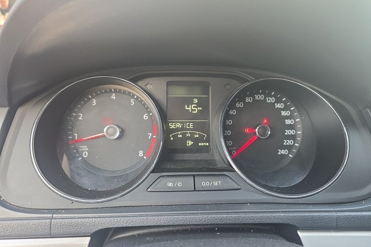 Volkswagen Lavida 2018 car image #16