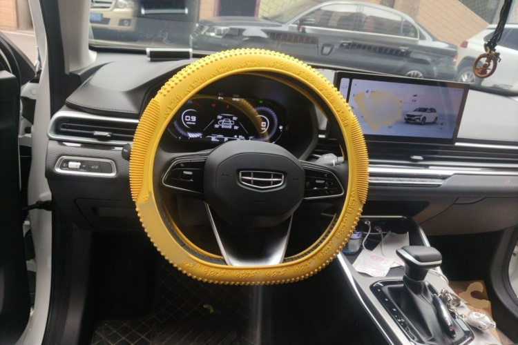 GEELY Emgrand 2024 #15 GEELY Emgrand 2024 car image #15