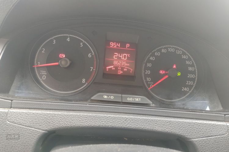 Volkswagen Santana 2020 car image #14