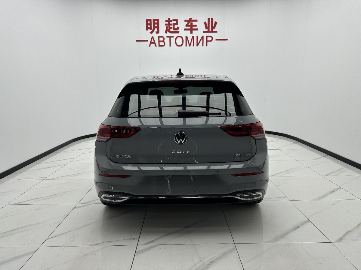 Volkswagen Golf 2024 car image #10
