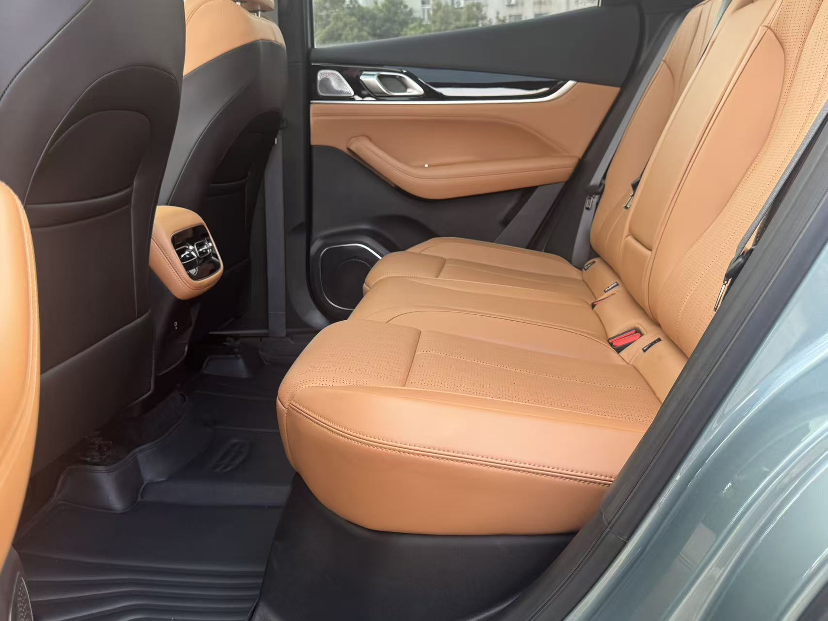GEELY Boyue L 2025 imagen de coche #6