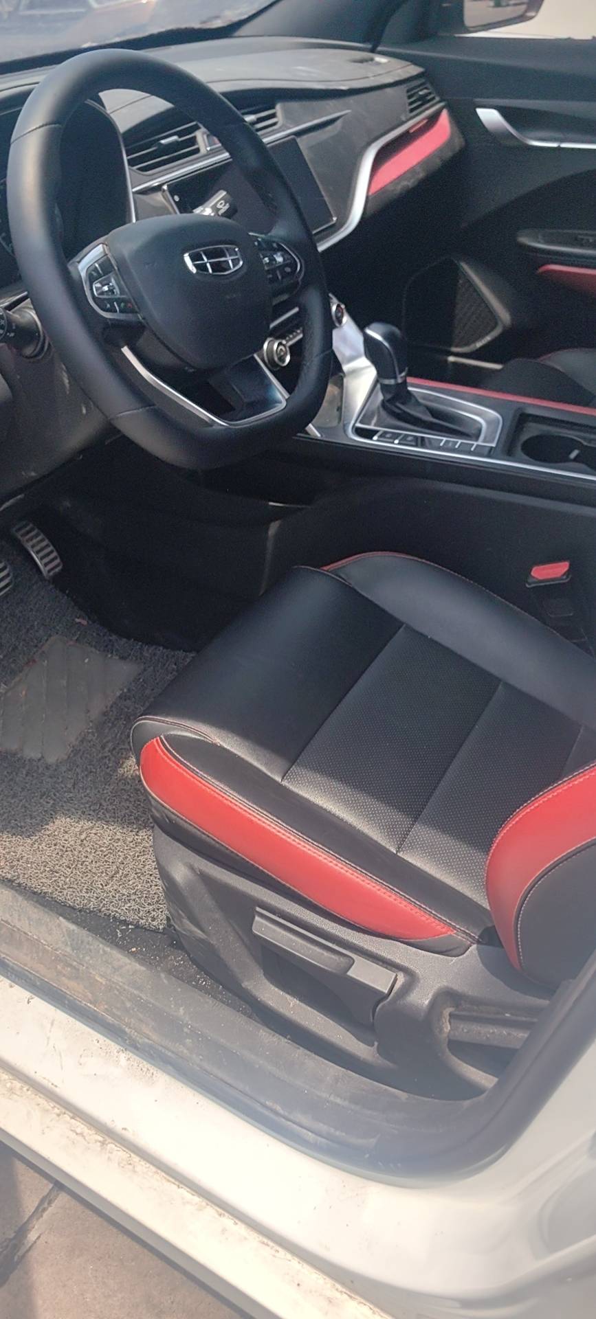 GEELY Binray 2021 image de voiture #2