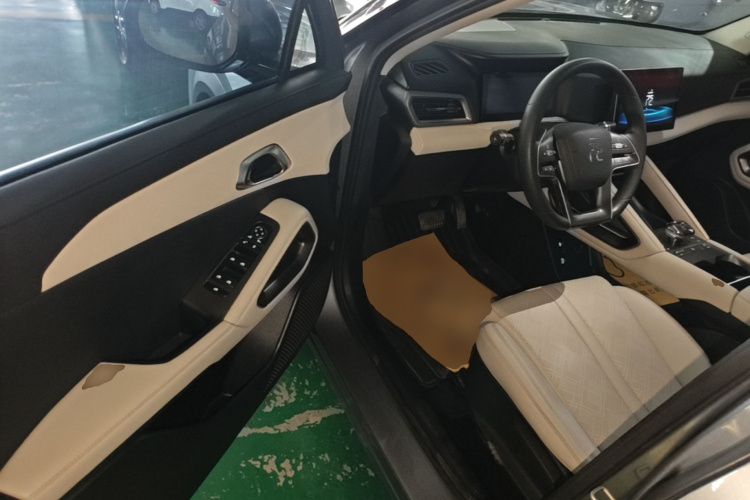 BYD YuanUP 2024 #16 BYD YuanUP 2024 car image #16