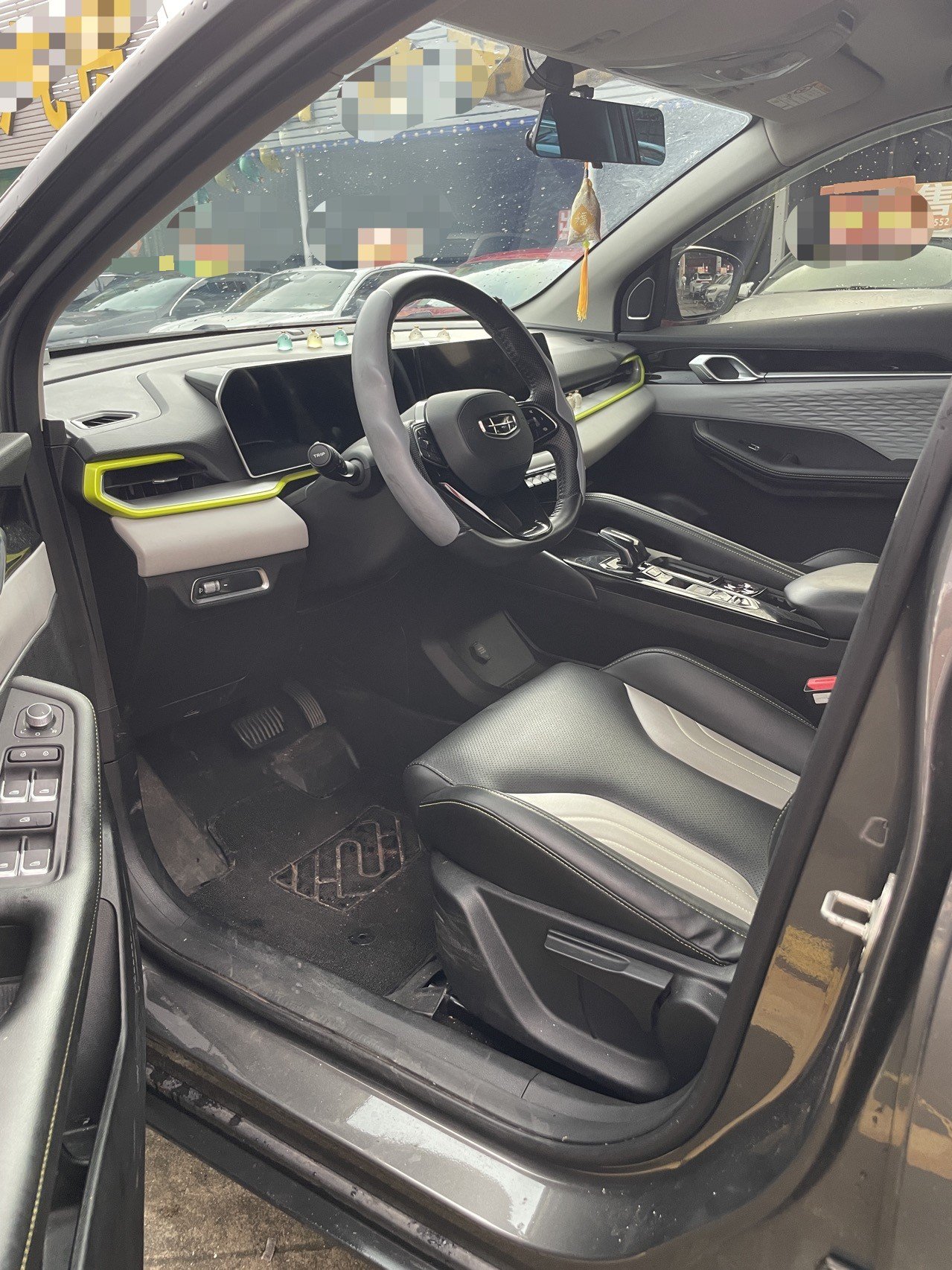 GEELY Coolray 2023 car image #3
