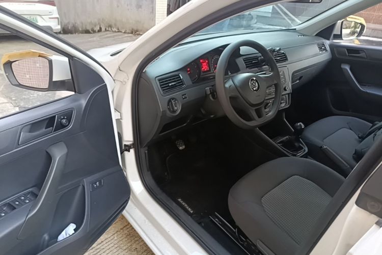 Volkswagen Santana 2019 #16 Volkswagen Santana 2019 car image #16