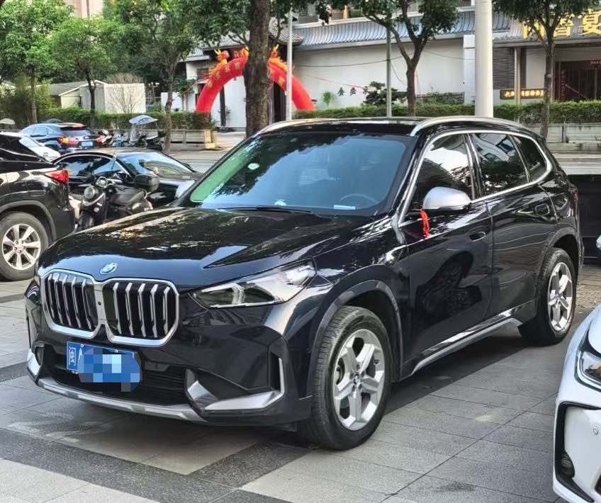 BMW X1 2024 BMW X1 2024 car image