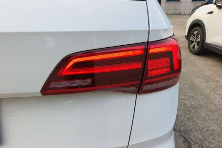 Volkswagen Tharu 2022 car image #8