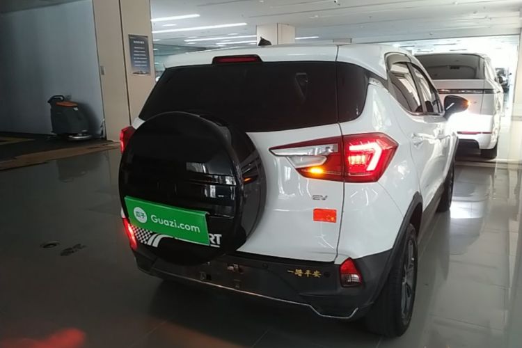 BYD Yuan New Energy 2020 #7 BYD Yuan New Energy 2020 car image #7
