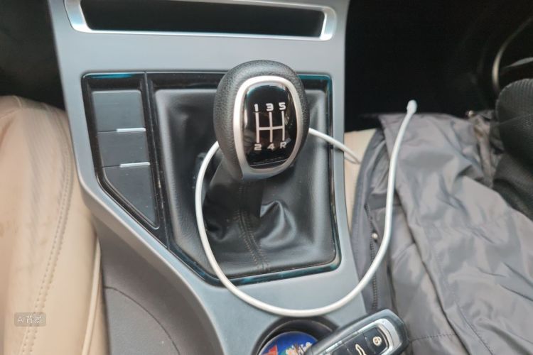 GEELY Emgrand 2019 #16 GEELY Emgrand 2019 car image #16