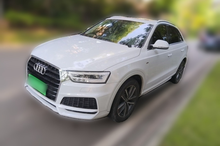 Audi Q3 2018 #2 Audi Q3 2018 car image #2