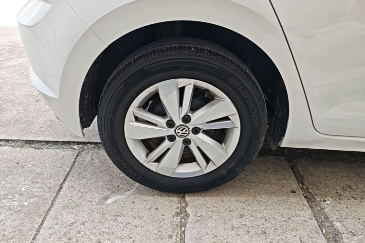 Volkswagen Polo 2020 car image #10