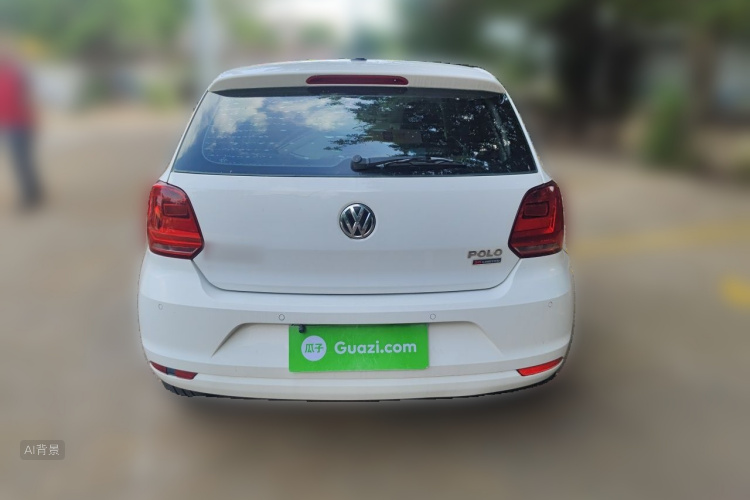 Volkswagen Polo 2015 car image #6
