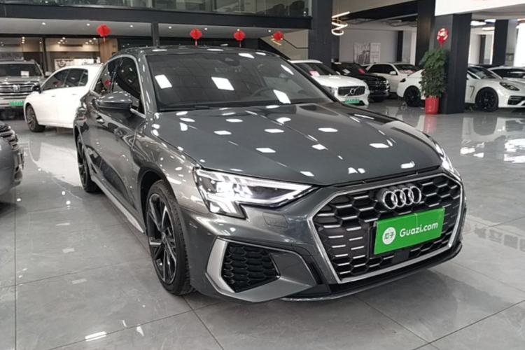 Audi A3 2023 immagine di auto #4