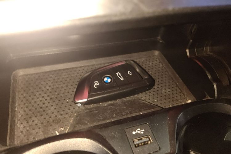 BMW 3 Series 2023 car image #9