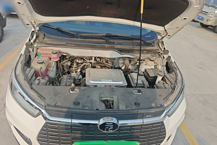 BYD Yuan New Energy 2019 #20 BYD Yuan New Energy 2019 изображение автомобиля #20