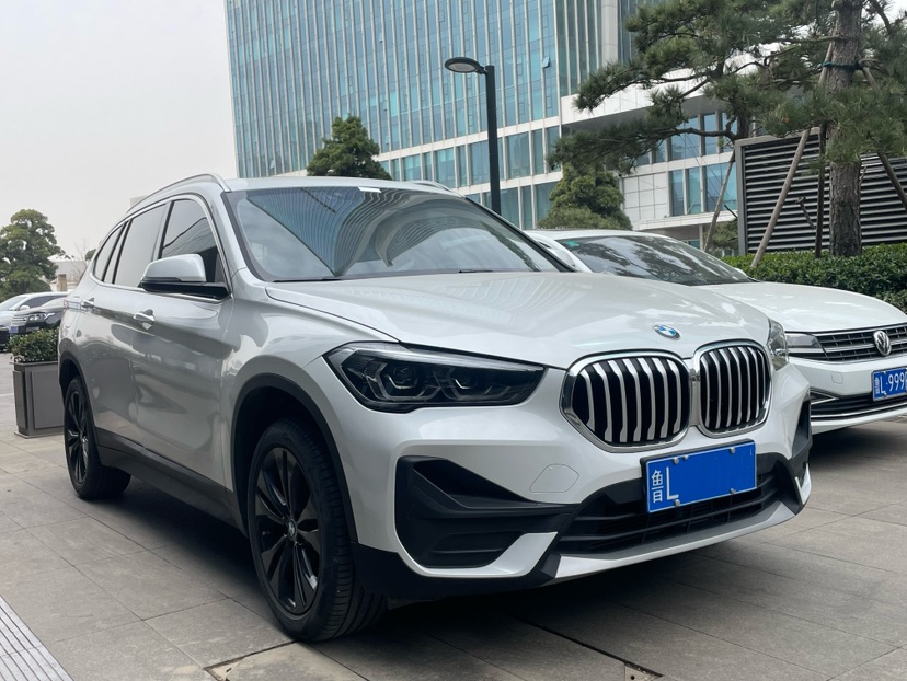 BMW X1 2020 car image #2