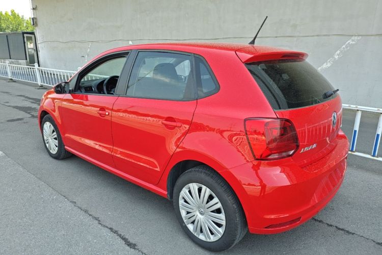 Volkswagen Polo 2017 car image #5