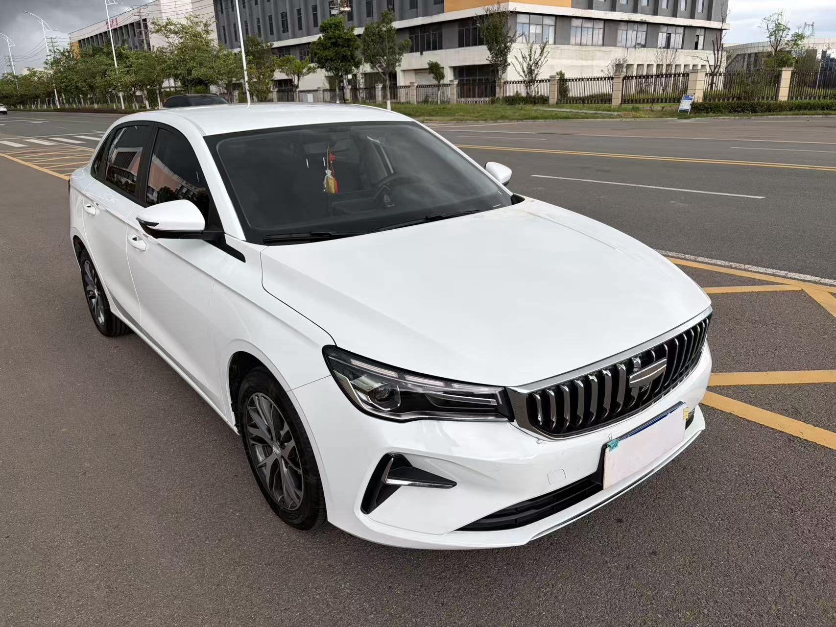 GEELY Emgrand 2026 #3 GEELY Emgrand 2026 car image #3