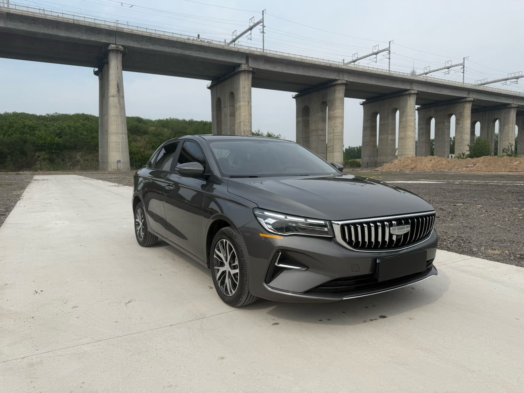 GEELY Emgrand 2025 car image #3