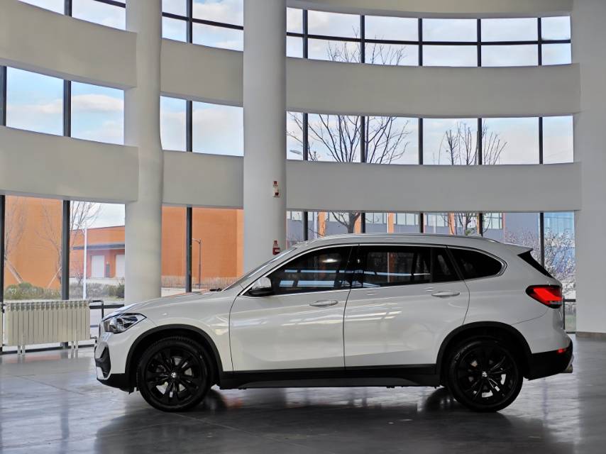 BMW X1 2021 car image #4