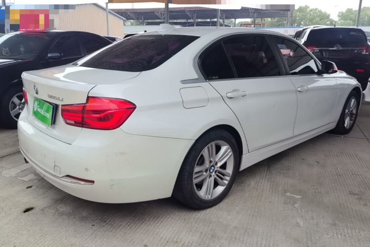 BMW 3 Series 2017 #5 BMW 3 Series 2017 car image #5