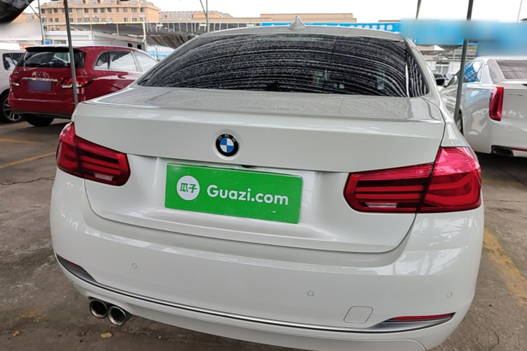 BMW 3 Series 2018 #6 BMW 3 Series 2018 car image #6