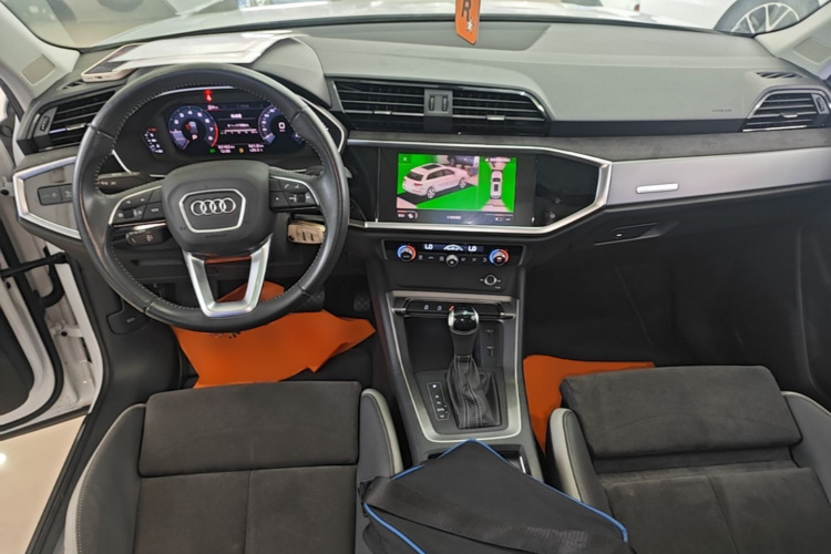 Audi Q3 2019 #11 Audi Q3 2019 car image #11