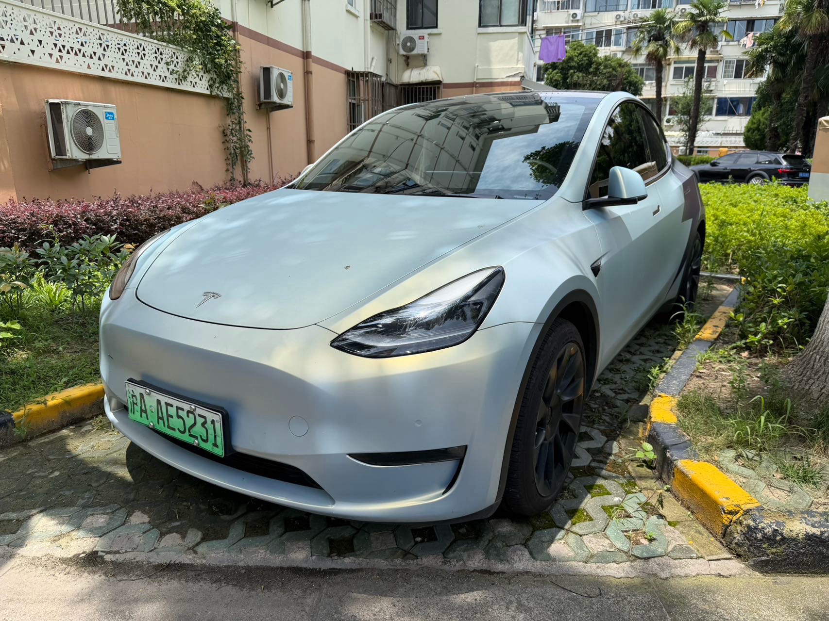 Tesla Model Y 2021 car image 