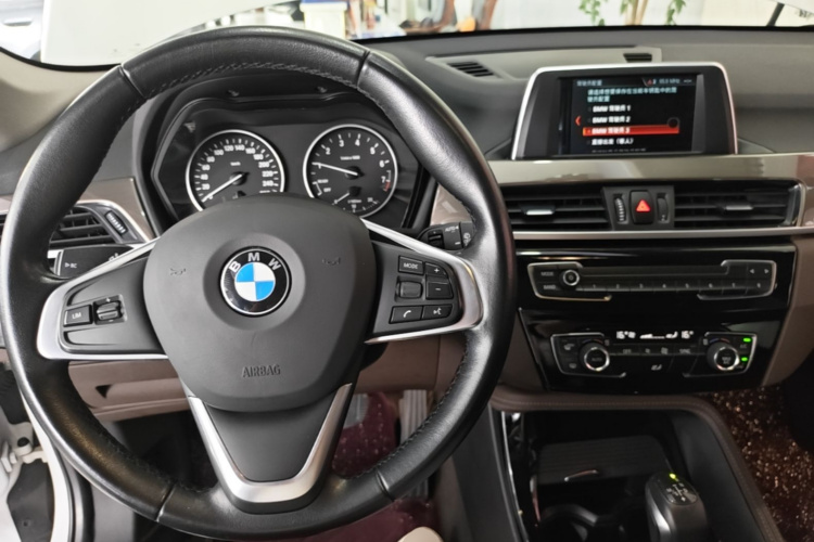 BMW X1 2018 #10 BMW X1 2018 car image #10