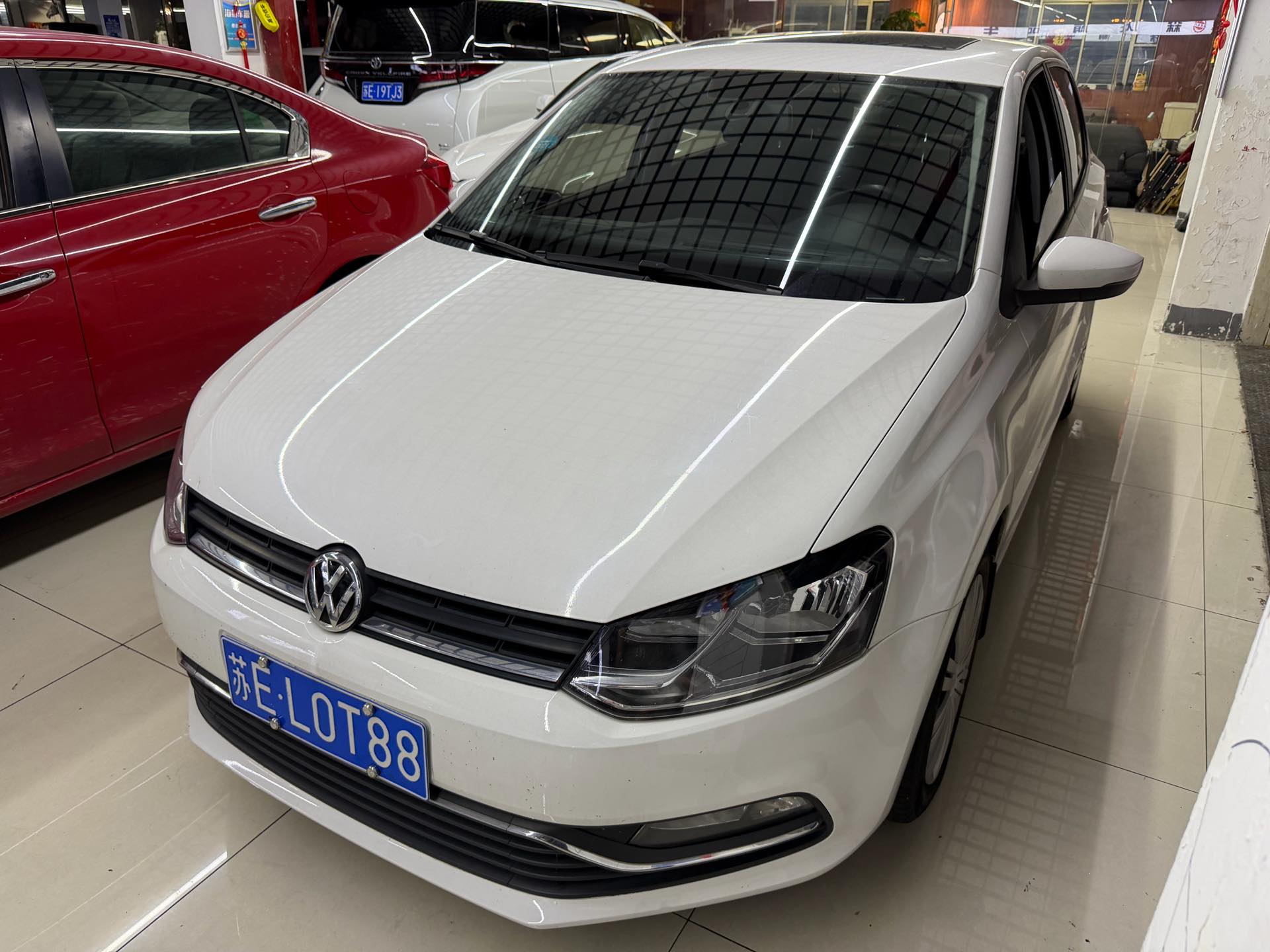 Volkswagen Polo 2019 Volkswagen Polo 2019 car image
