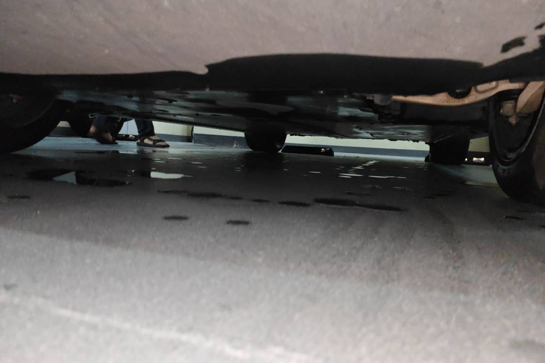 Tesla Model Y 2024 car image #13