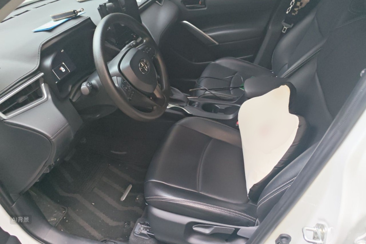 Toyota Corolla Cross 2024 immagine di auto #17