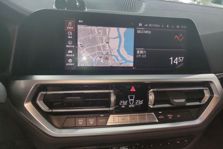 BMW 3 Series 2022 #16 BMW 3 Series 2022 car image #16