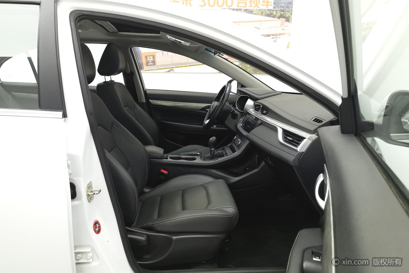 GEELY Emgrand 2019 #24 GEELY Emgrand 2019 car image #24