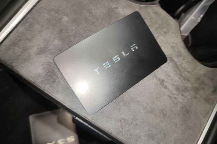 Tesla Model Y 2022 #9 Tesla Model Y 2022 car image #9