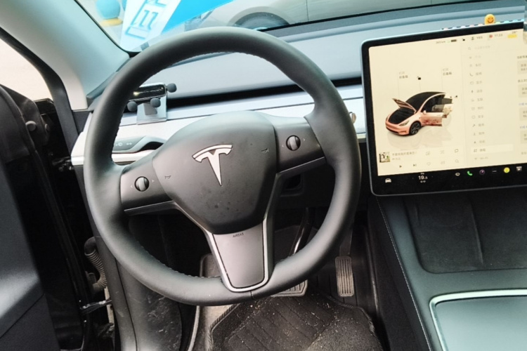 Tesla Model Y 2024 #15 Tesla Model Y 2024 imagen de coche #15
