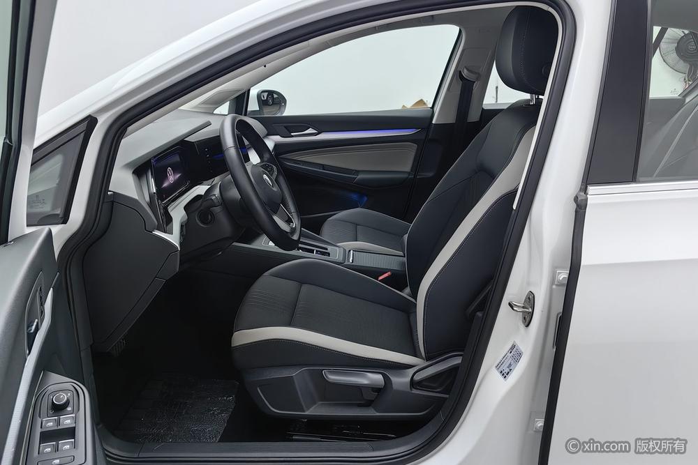 Volkswagen Golf 2021 #18 Volkswagen Golf 2021 صورة سيارة #18