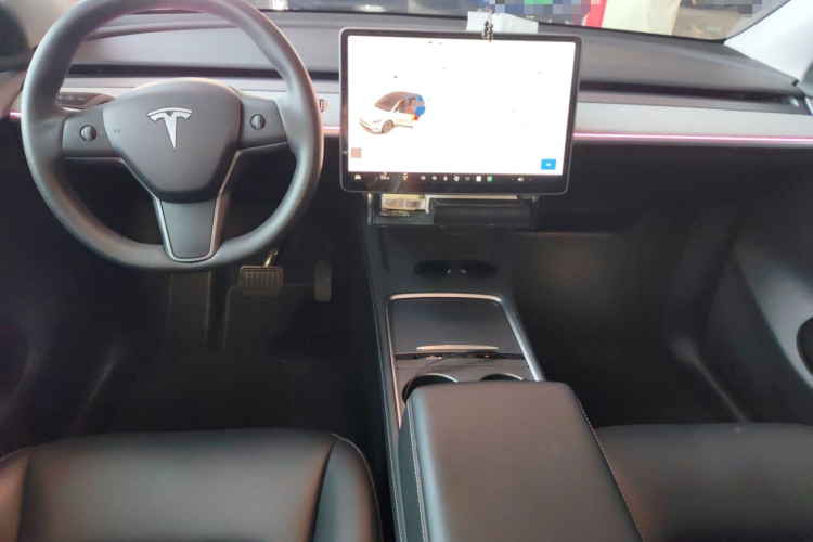 Tesla Model Y 2024 car image #7