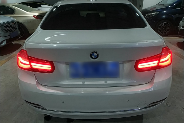 BMW 3 Series 2015 car image #6