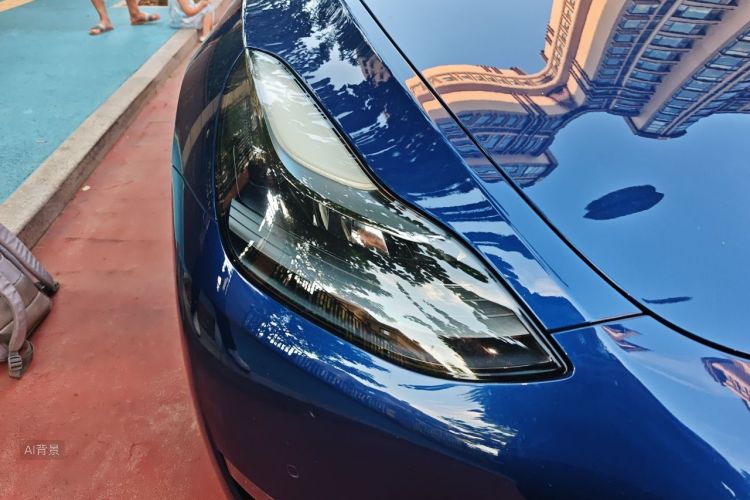 Tesla Model Y 2021 car image #8