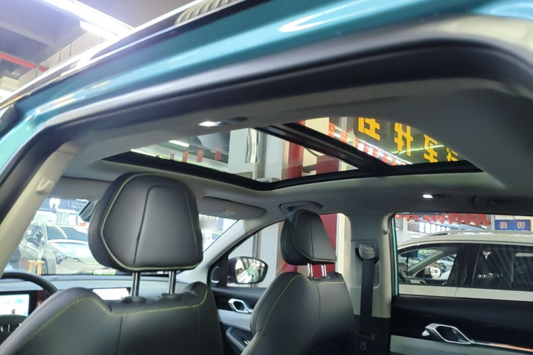 GEELY Coolray 2023 #18 GEELY Coolray 2023 car image #18
