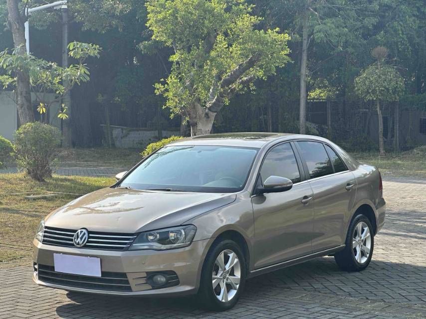 Volkswagen Bora 2014 Volkswagen Bora 2014 immagine di auto