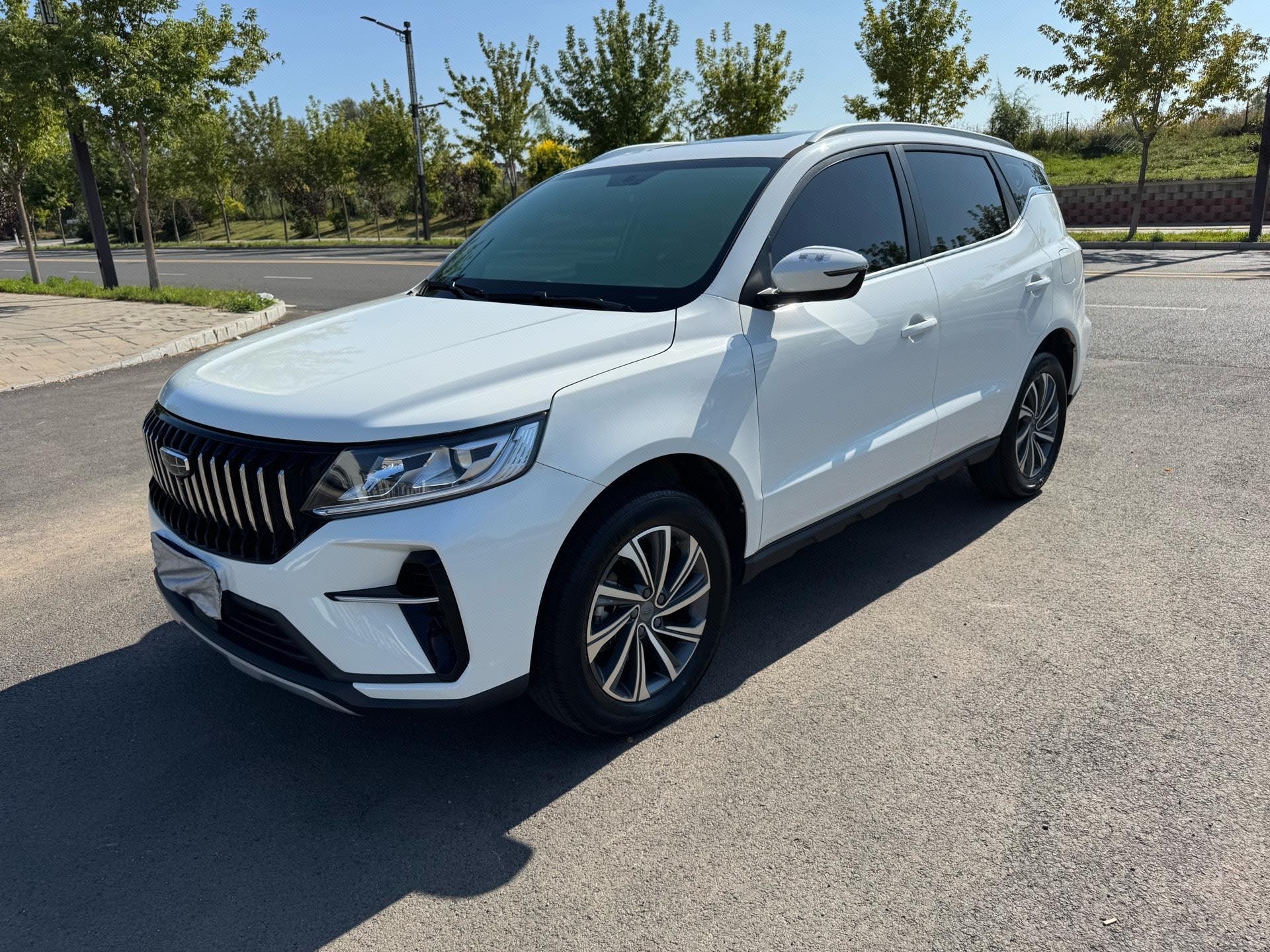 GEELY Vision X6 2022 car image 