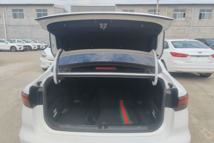 GEELY Emgrand 2021 #19 GEELY Emgrand 2021 صورة سيارة #19