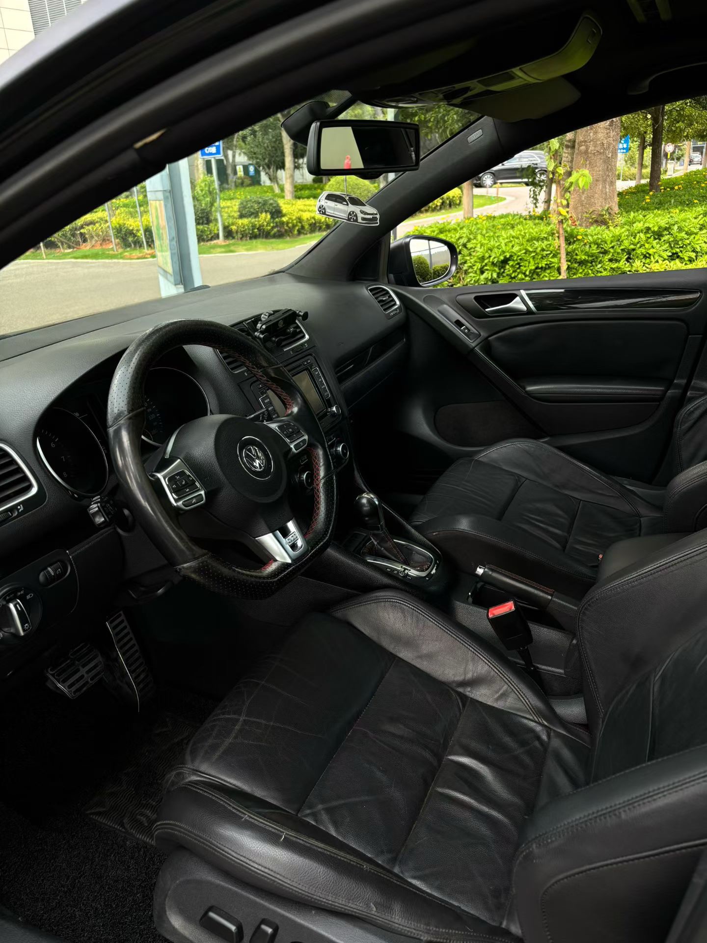 Volkswagen GolfGTI 2010 #7 Volkswagen GolfGTI 2010 car image #7